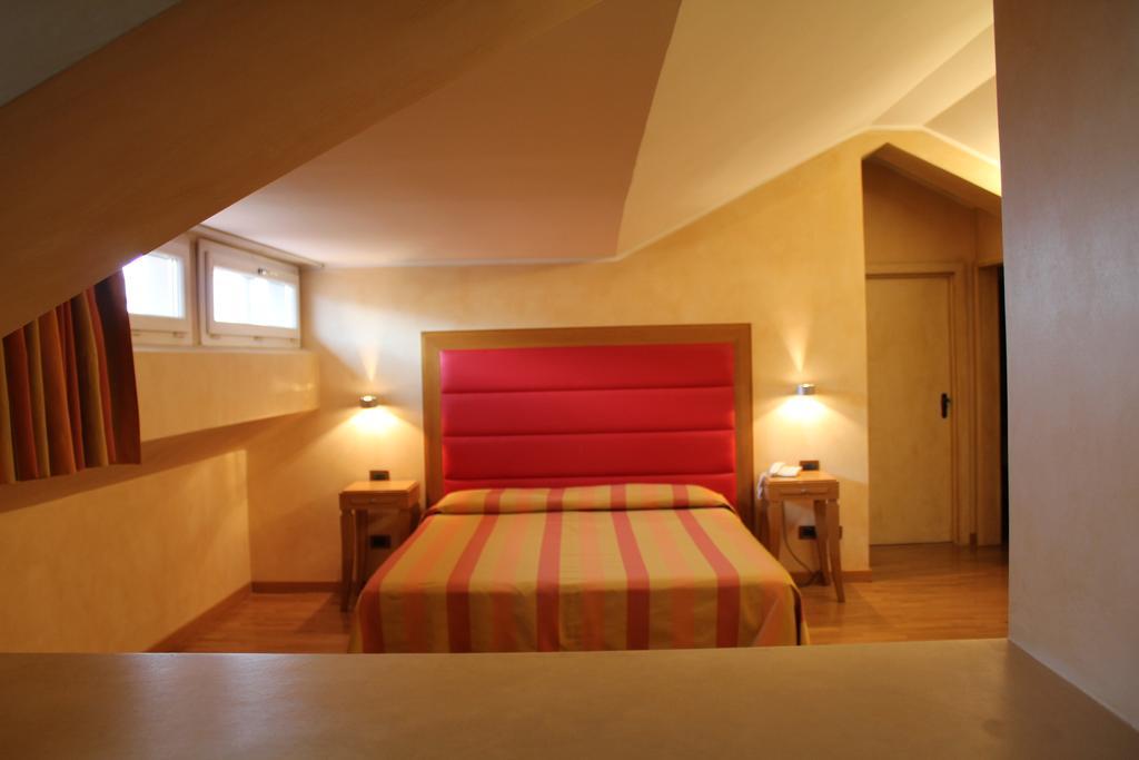 Hotel Castello Λ' Άκουιλα Εξωτερικό φωτογραφία