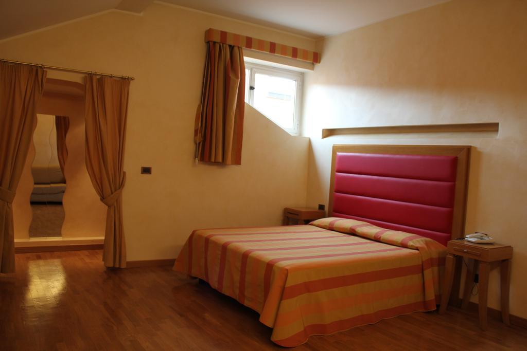 Hotel Castello Λ' Άκουιλα Εξωτερικό φωτογραφία