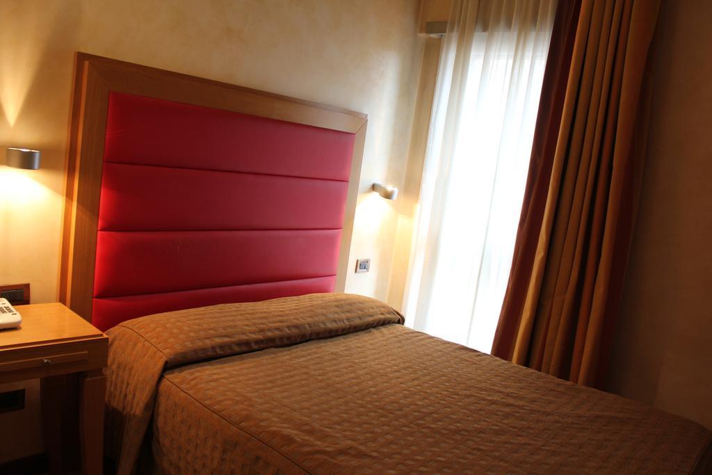 Hotel Castello Λ' Άκουιλα Εξωτερικό φωτογραφία